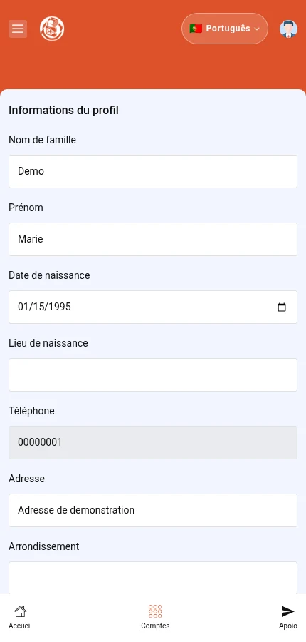 Identifique: ⁨« Informations du profil »⁩ · ⁨« Nom de famille »⁩ · ⁨« Prénom »⁩. Só aparece a parte superior. Desloque a página para os restantes campos.